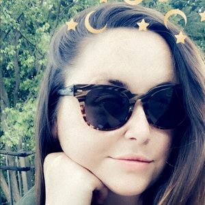 Meet your Posher, Cat